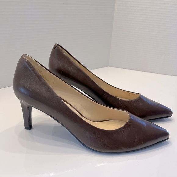 Nine West shoe - Picture 2 of 8